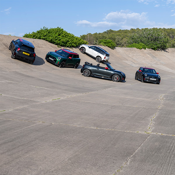 Die neuen MINI John Cooper Works Familie